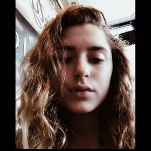 Meet your Posher, Bella